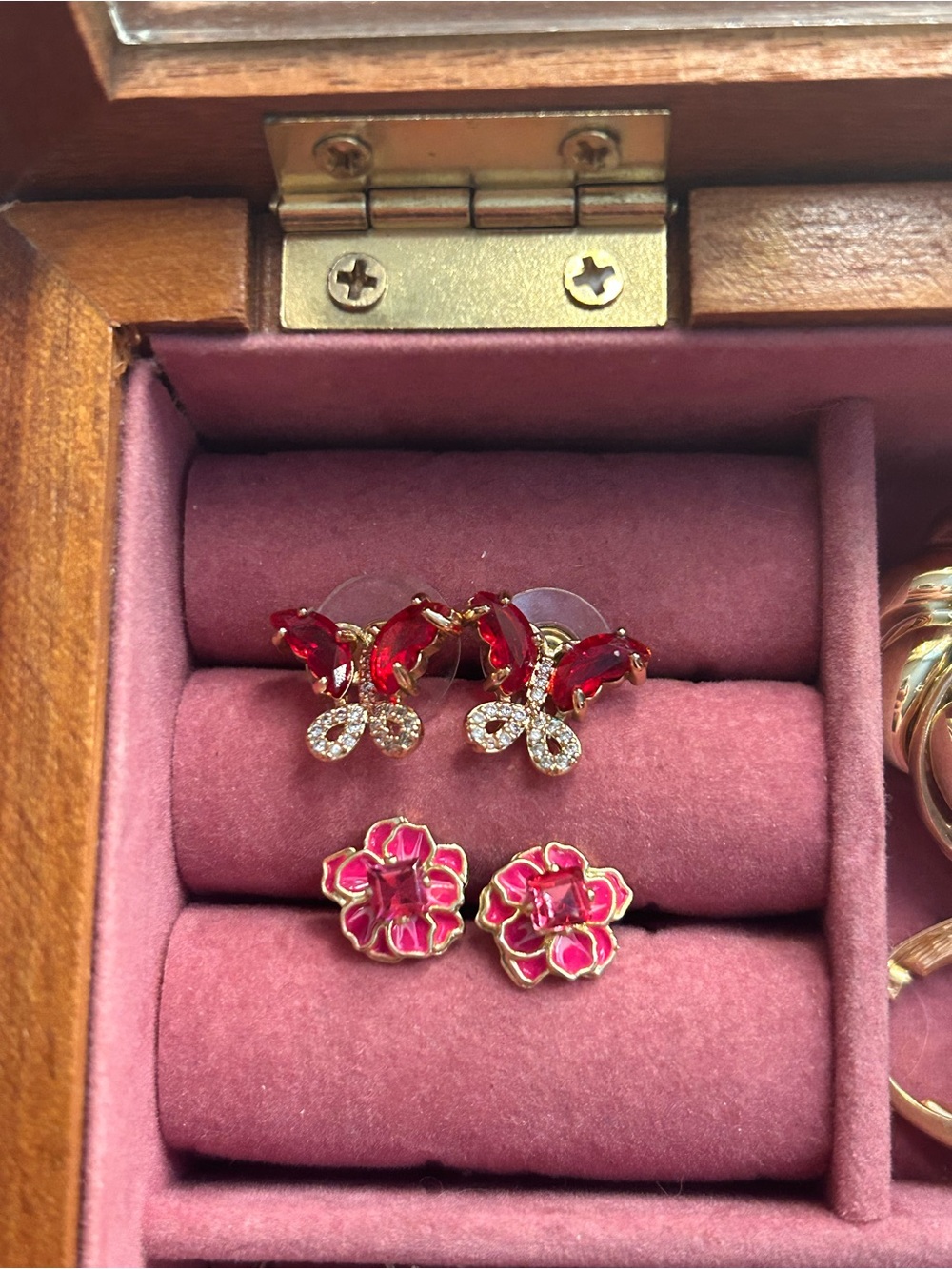 Women’s Red Crystal Butterfly and Pink Flower Stud Earring Set